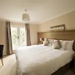 Riverside Hotel