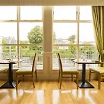 Riverside Hotel 3*