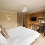 Riverside Hotel