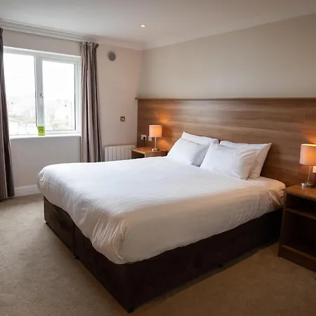 Riverside 3*