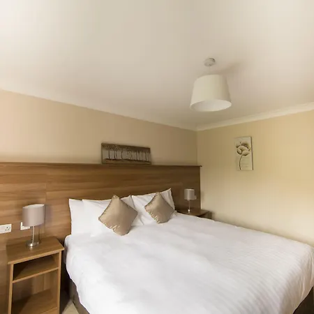 Riverside 3*