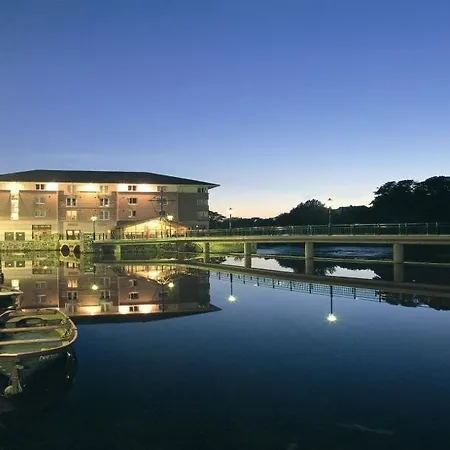 فندق Riverside