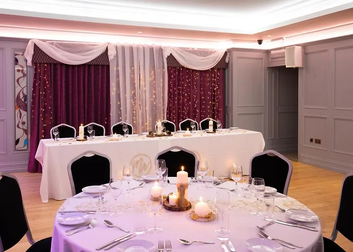 Riverside Отель 3*