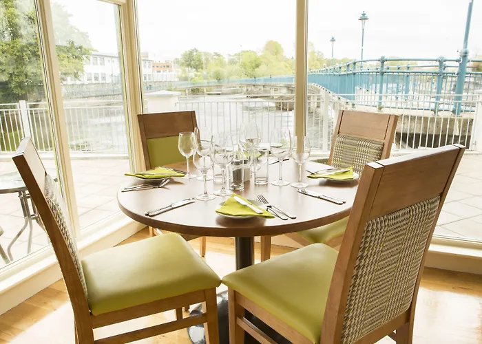 Riverside Отель Слайго