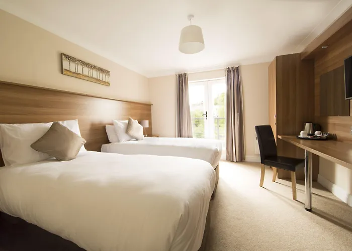 Riverside Отель