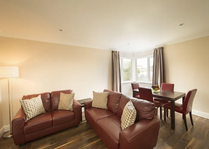 Riverside Отель