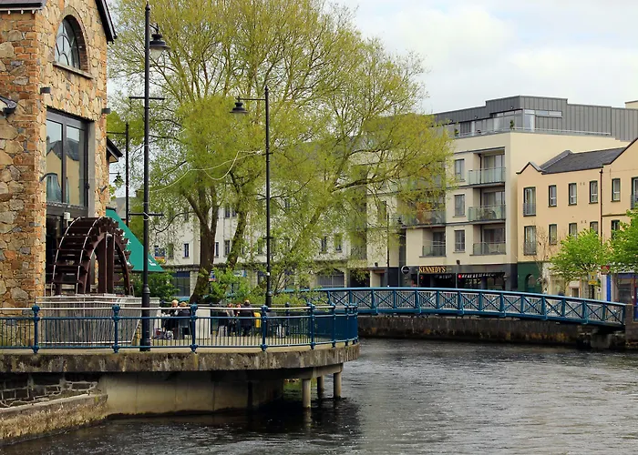 酒店 河畔酒店 3*